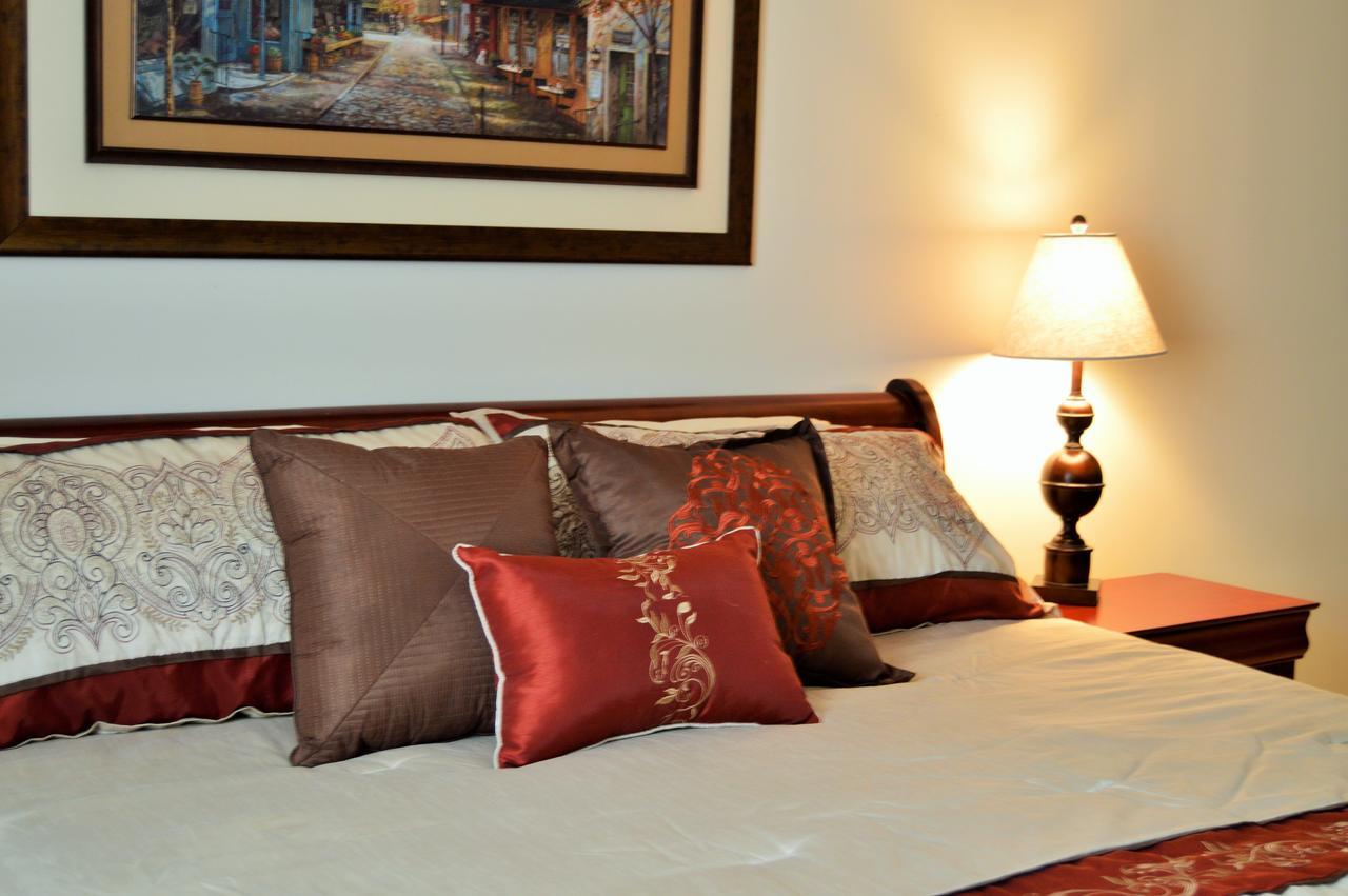 Apartamento Lafayette Grand Manor Waynesville Habitación foto